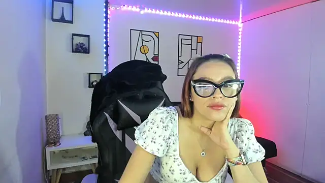 Snapshot of kay_marie chatting on March 3, 2025, 12:23 am kay marie online show from March 3, 2025, 12:23 am