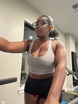 TilaTotti online show from April 9, 2026, 4:36 am