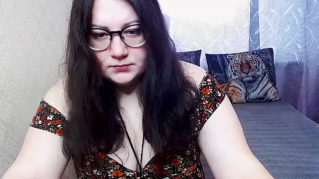 Sindy Jeniceee online show from February 13, 2026, 9:09 am