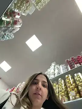 Snapshot of DoriDeluxe66 chatting on November 21, 2025, 10:03 am DoriDeluxe66 online show from November 21, 2025, 10:03 am