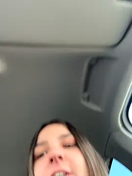 Snapshot of DoriDeluxe66 chatting on November 4, 2025, 10:08 am DoriDeluxe66 online show from November 4, 2025, 10:08 am