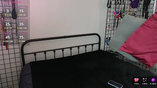 Snapshot of LeeAlba_ chatting on October 1, 2025, 3:27 pm LeeAlba  online show from October 1, 2025, 3:27 pm