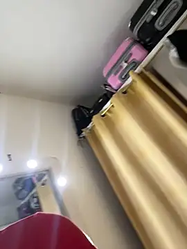 Snapshot of Sarita-candy chatting on January 27, 2025, 5:15 pm Sarita-candy online show from January 27, 2025, 5:15 pm