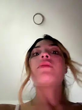 Snapshot of Sarita-candy chatting on September 12, 2025, 1:39 am Sarita-candy online show from September 12, 2025, 1:39 am