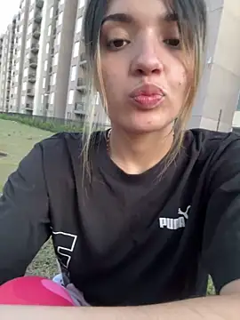 Snapshot of Sarita-candy chatting on September 13, 2025, 10:54 pm Sarita-candy online show from September 13, 2025, 10:54 pm