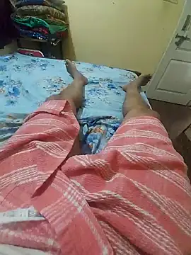 Stripkomal online show from November 14, 2025, 5:44 am