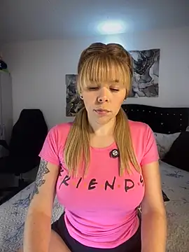 carolina16love online show from November 22, 2025, 10:08 pm