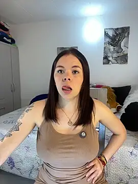 carolina16love online show from November 11, 2025, 9:53 pm