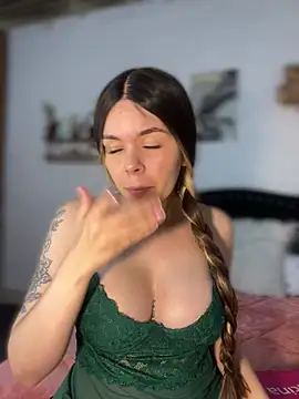 Snapshot of carolina16love chatting on July 15, 2026, 8:38 pm carolina16love online show from July 15, 2026, 8:38 pm