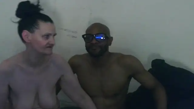 CuzzyB69 online show from June 27, 2026, 5:46 am