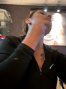 Emiily W online show from November 5, 2025, 8:12 pm