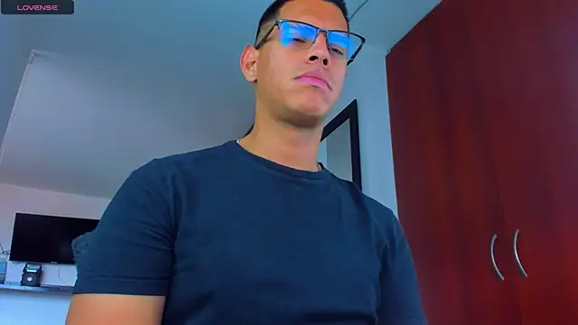 Snapshot of _John_Boy_ chatting on October 31, 2025, 7:21 pm John Boy online show from October 31, 2025, 7:21 pm