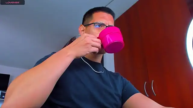 Snapshot of _John_Boy_ chatting on November 10, 2025, 7:08 pm John Boy online show from November 10, 2025, 7:08 pm