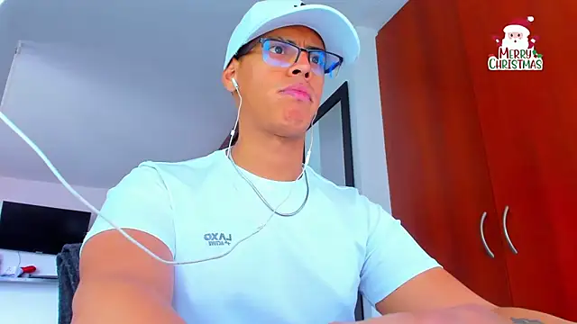 Snapshot of _John_Boy_ chatting on December 18, 2025, 5:06 pm John Boy online show from December 18, 2025, 5:06 pm