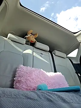 Snapshot of Bondgirl_013 chatting on October 30, 2025, 10:46 am Bondgirl 013 online show from October 30, 2025, 10:46 am