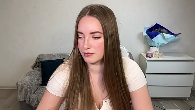 Snapshot of EvaMaddison chatting on February 2, 2026, 5:01 pm EvaMaddison online show from February 2, 2026, 5:01 pm