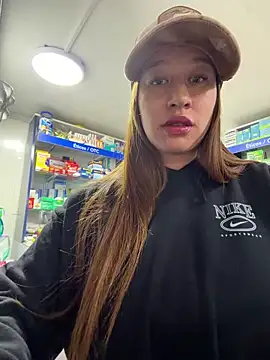 Snapshot of roouse chatting on December 15, 2025, 9:09 pm roouse online show from December 15, 2025, 9:09 pm