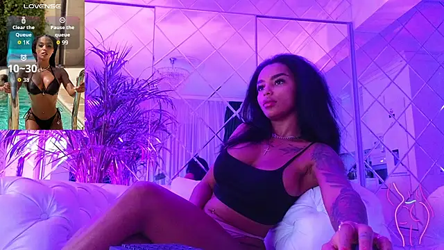 KimiBrown online show from October 29, 2025, 4:55 am