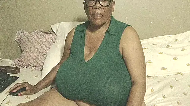 DairyQueen2 online show from March 29, 2026, 6:42 pm