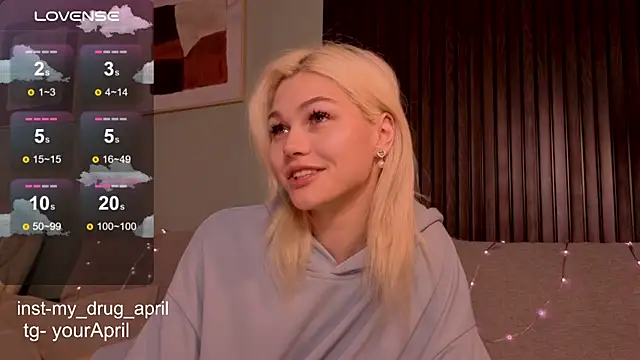 Snapshot of MyApril chatting on October 7, 2025, 4:13 am MyApril online show from October 7, 2025, 4:13 am