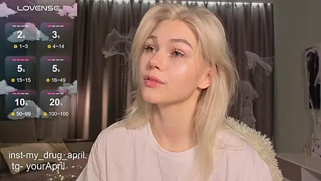 Snapshot of MyApril chatting on October 28, 2025, 2:12 am MyApril online show from October 28, 2025, 2:12 am