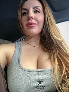 Snapshot of Kalli_Fornia chatting on January 14, 2026, 9:57 am Kalli Fornia online show from January 14, 2026, 9:57 am