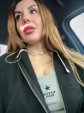 Snapshot of Kalli_Fornia chatting on January 12, 2026, 9:27 am Kalli Fornia online show from January 12, 2026, 9:27 am