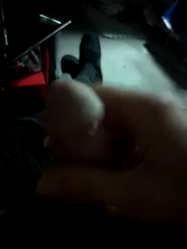 Dani el82xh online show from April 12, 2026, 3:32 am