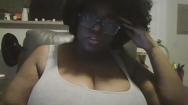 MissCC99 online show from October 6, 2025, 12:56 am