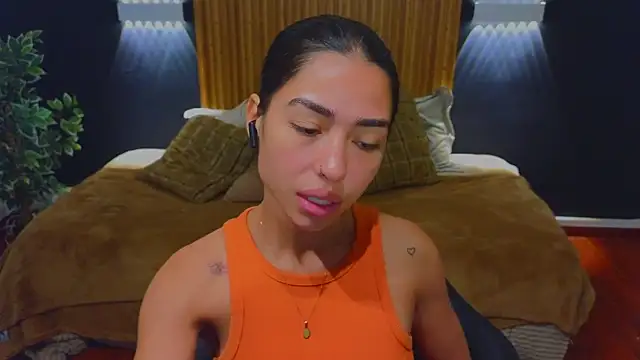 Snapshot of samantha_bss chatting on February 8, 2025, 2:05 pm samantha bss online show from February 8, 2025, 2:05 pm