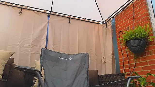 Snapshot of samantha_bss chatting on December 19, 2025, 2:52 pm samantha bss online show from December 19, 2025, 2:52 pm