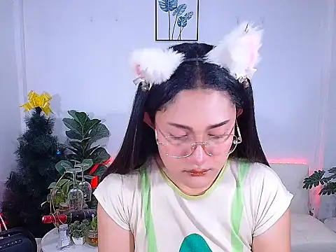 Snapshot of plysaithailand chatting on June 3, 2026, 10:14 pm plysaithailand online show from June 3, 2026, 10:14 pm