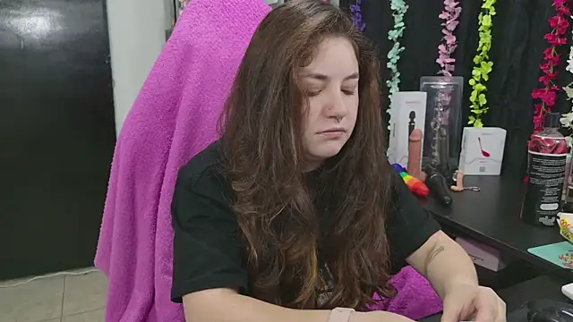 ann bronw online show from December 17, 2025, 11:59 am