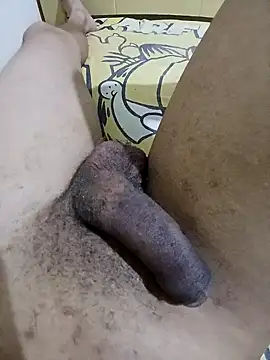 JamesQuaresma online show from February 14, 2025, 9:43 pm