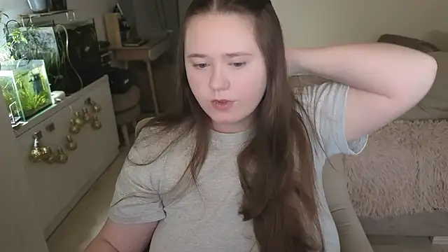 Snapshot of remirann_ chatting on February 21, 2026, 12:40 pm remirann online show from February 21, 2026, 12:40 pm