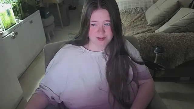 Snapshot of remirann_ chatting on April 28, 2026, 5:39 pm remirann online show from April 28, 2026, 5:39 pm