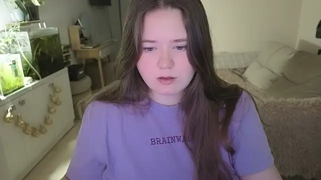 Snapshot of remirann_ chatting on January 18, 2026, 2:42 pm remirann online show from January 18, 2026, 2:42 pm