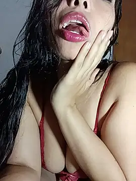 Snapshot of Melanymartinez105 chatting on June 21, 2026, 2:39 am Melanymartinez105 online show from June 21, 2026, 2:39 am
