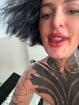 InkedBiitch online show from October 14, 2025, 7:31 am