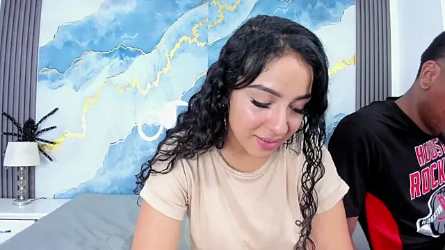 Snapshot of Kylieandjhonny chatting on October 28, 2025, 7:46 pm Kylieandjhonny online show from October 28, 2025, 7:46 pm