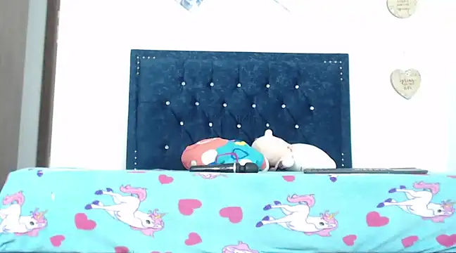 QueenSquirt  online show from February 17, 2025, 7:44 pm