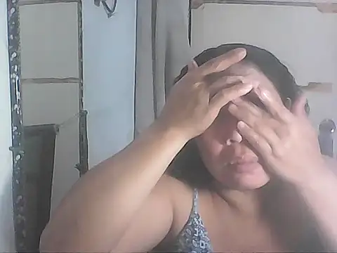 Snapshot of hotwet_mama4uxx chatting on November 25, 2025, 1:55 pm hotwet mama4uxx online show from November 25, 2025, 1:55 pm