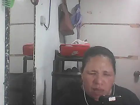 Snapshot of hotwet_mama4uxx chatting on January 7, 2026, 10:42 am hotwet mama4uxx online show from January 7, 2026, 10:42 am