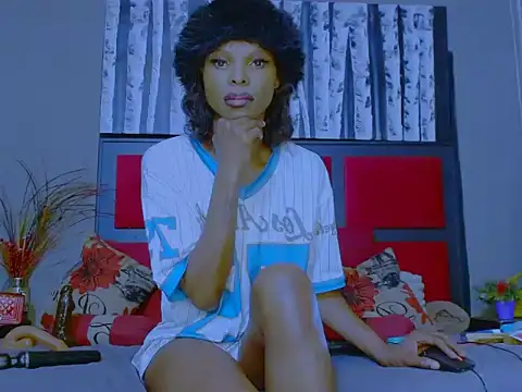 Snapshot of MissParis26 chatting on November 8, 2025, 9:51 pm MissParis26 online show from November 8, 2025, 9:51 pm