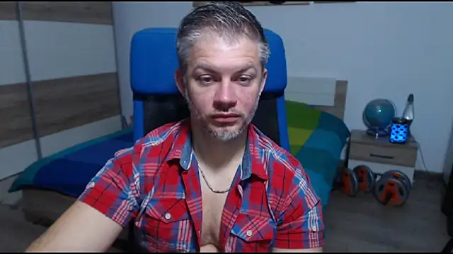 Snapshot of RobbyShawz chatting on October 10, 2025, 4:24 am RobbyShawz online show from October 10, 2025, 4:24 am