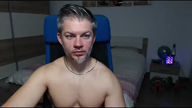Snapshot of RobbyShawz chatting on February 15, 2025, 6:23 am RobbyShawz online show from February 15, 2025, 6:23 am