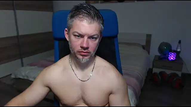 Snapshot of RobbyShawz chatting on March 7, 2025, 6:02 am RobbyShawz online show from March 7, 2025, 6:02 am