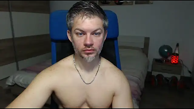 Snapshot of RobbyShawz chatting on February 20, 2025, 5:23 am RobbyShawz online show from February 20, 2025, 5:23 am