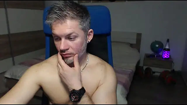 Snapshot of RobbyShawz chatting on March 4, 2025, 10:57 am RobbyShawz online show from March 4, 2025, 10:57 am