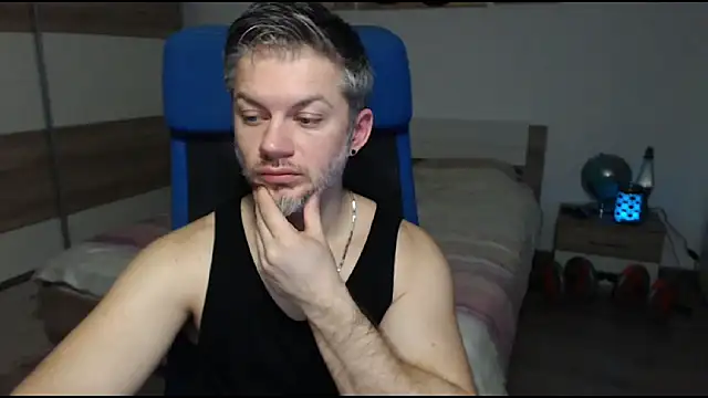 Snapshot of RobbyShawz chatting on February 21, 2025, 9:02 am RobbyShawz online show from February 21, 2025, 9:02 am